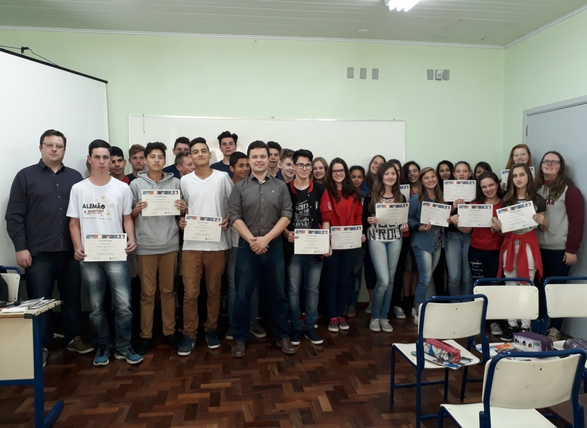 Economia Pessoal  tema de formao para 36 alunos da Escola 1 de Maio