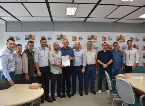Foto-ACINP refora necessidade de construo da estrada NP-So Jos em reunio com Secretrio de Estado de Reconstruo Gacha
